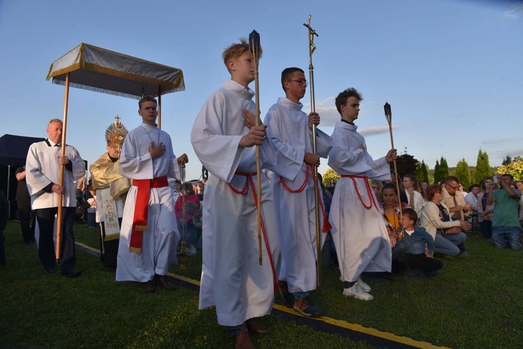 Uwielbienie w Zakliczynie