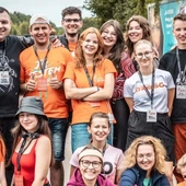 Wieczory uwielbienia z Przystankiem Jezus