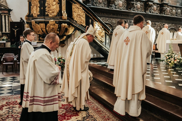 Święcenia diakonatu kl. Roberta Szczepkowskiego