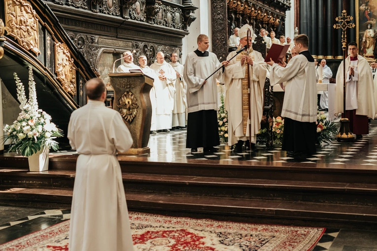 Święcenia diakonatu kl. Roberta Szczepkowskiego