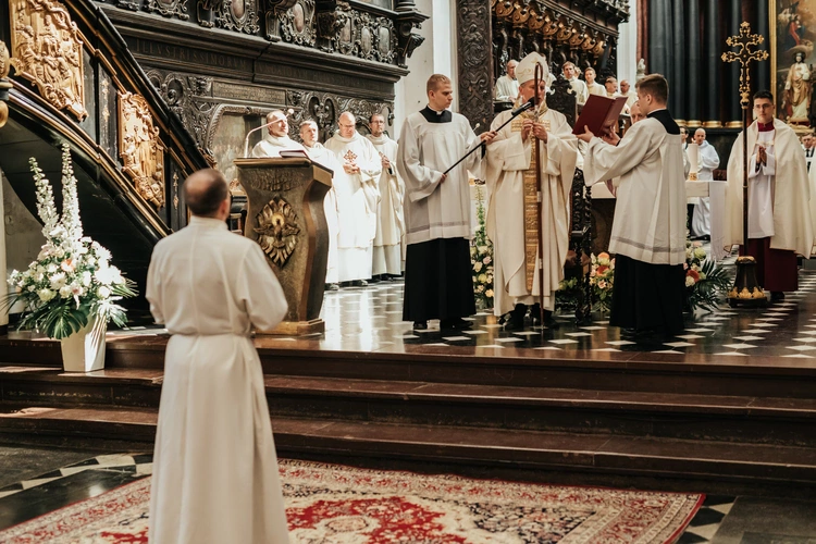 Święcenia diakonatu kl. Roberta Szczepkowskiego