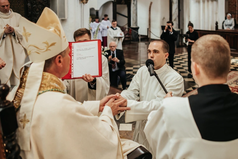 Święcenia diakonatu kl. Roberta Szczepkowskiego
