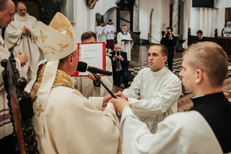 Święcenia diakonatu kl. Roberta Szczepkowskiego
