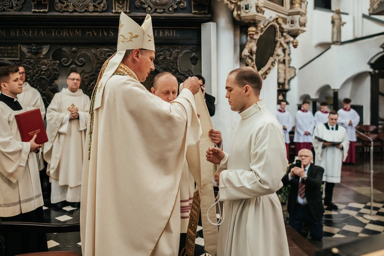Święcenia diakonatu kl. Roberta Szczepkowskiego