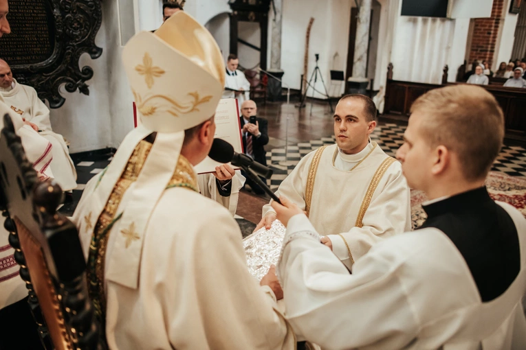 Święcenia diakonatu kl. Roberta Szczepkowskiego