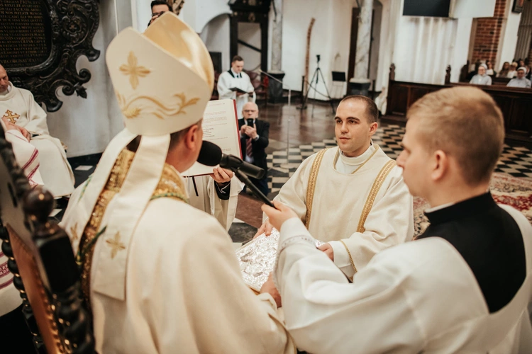 Święcenia diakonatu kl. Roberta Szczepkowskiego