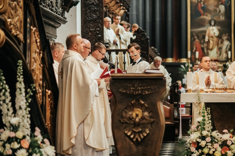 Święcenia diakonatu kl. Roberta Szczepkowskiego
