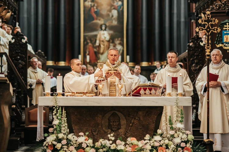 Święcenia diakonatu kl. Roberta Szczepkowskiego
