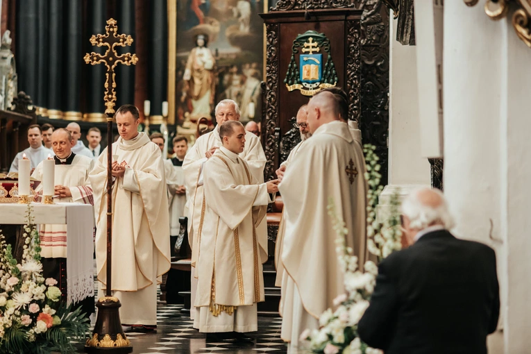 Święcenia diakonatu kl. Roberta Szczepkowskiego