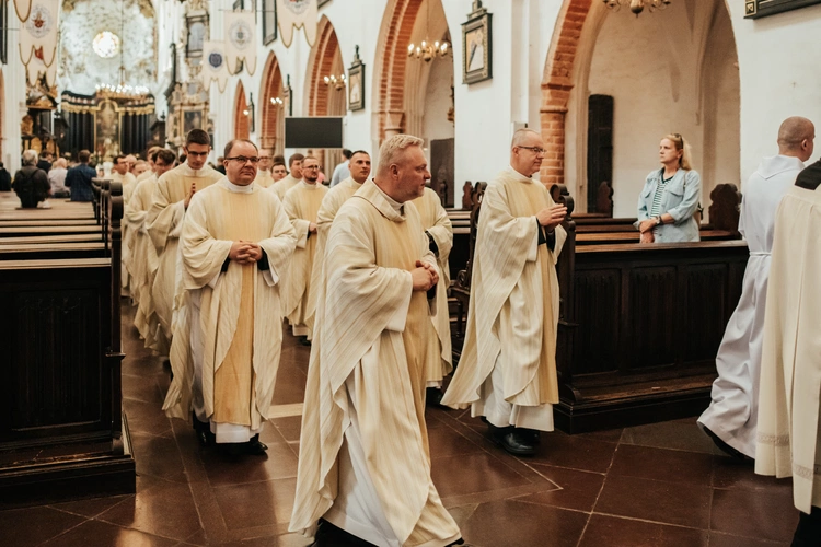 Święcenia diakonatu kl. Roberta Szczepkowskiego