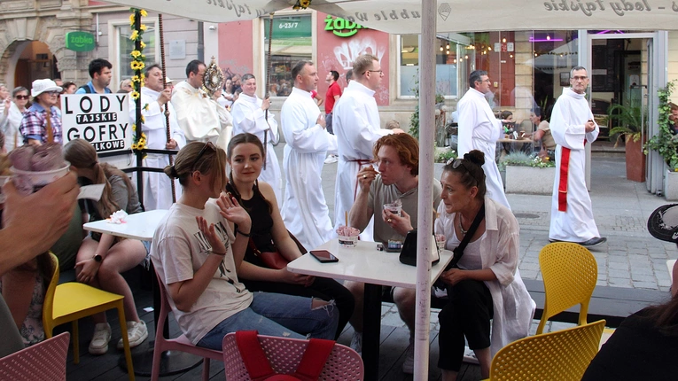 VIII Weekend Ewangelizacyjny "Ochrzczeni Ogniem"