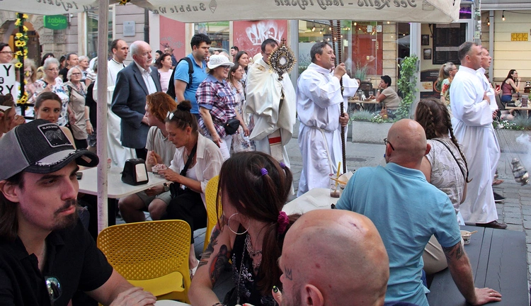 VIII Weekend Ewangelizacyjny "Ochrzczeni Ogniem"