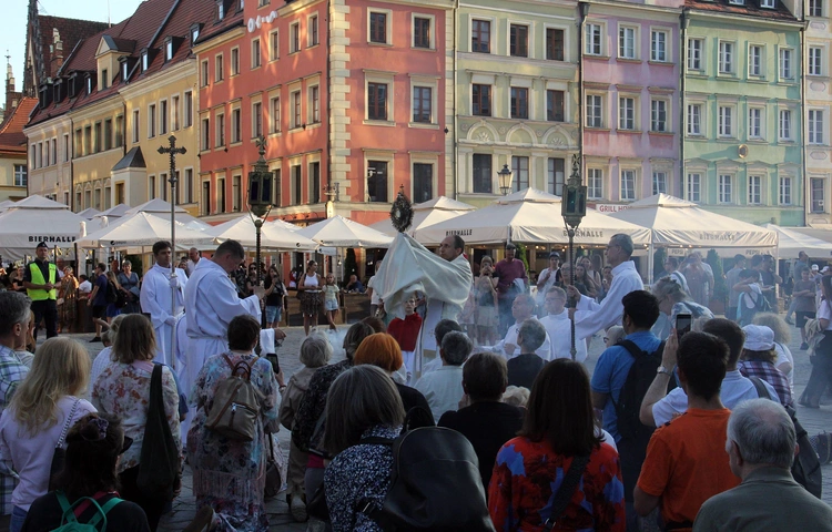 VIII Weekend Ewangelizacyjny "Ochrzczeni Ogniem"