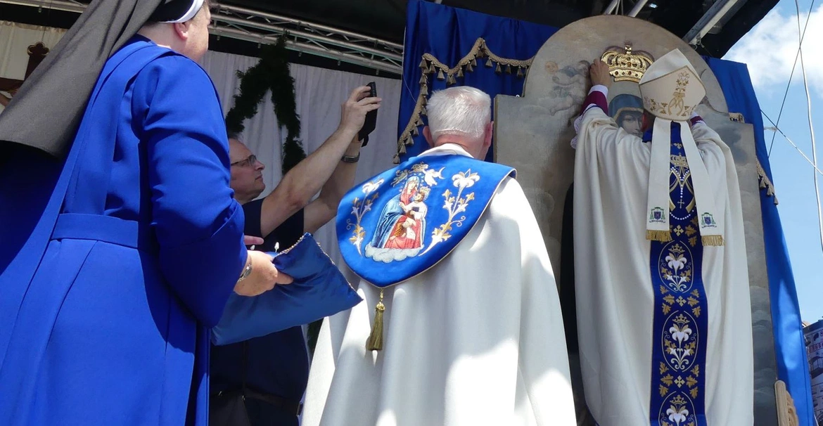 Koronacja obrazu Matki Bożej Andrychowskiej - cz. 1