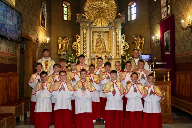 Pisarzowa. Przyjęcie 17 aspirantów do LSO