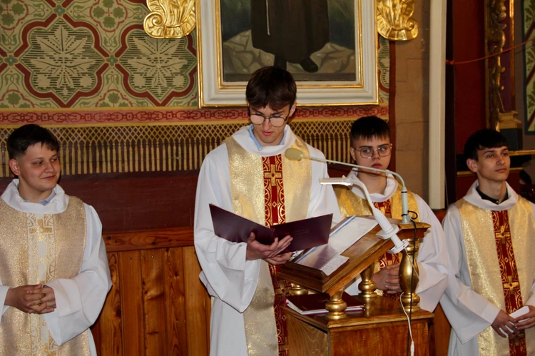 Pisarzowa. Przyjęcie 17 aspirantów do LSO