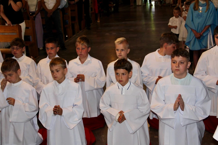 Pisarzowa. Przyjęcie 17 aspirantów do LSO