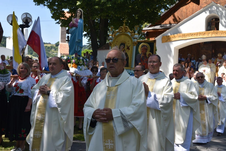 700 lat parafii w Łososinie Górnej