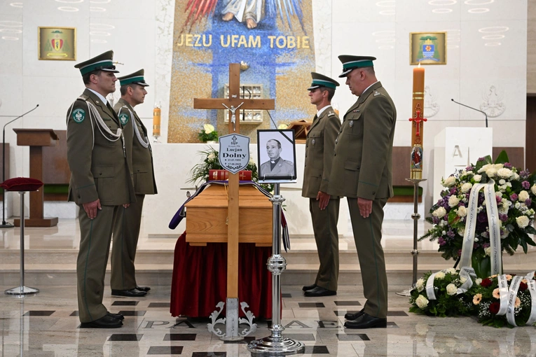 Msza pogrzebowa za śp. ks. Lucjana Dolnego