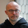 Nie tylko kamienie. Czy protesty pod kuriami pomagają skrzywdzonym w Kościele?