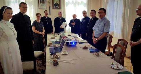 Główny dokument roboczy synodu przyjęty przez głosowanie. Etap wiosenny zakończony