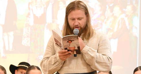 Literacko i muzycznie o ks. prof. Tischnerze