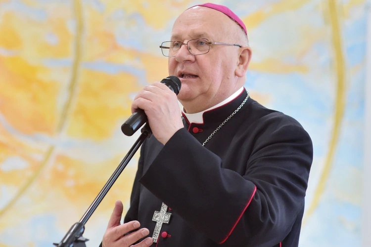 Rocznica święceń kapłańskich bp. Juliana Wojtkowskiego