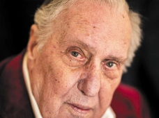 Frederick Forsyth – dziennikarz, pisarz, szpieg 