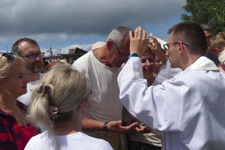 Spragnieni nadziei (na zdjęciu EwB na Hali Boraczej przed rokiem) – znów będzie gościć pielgrzymów i turystów.