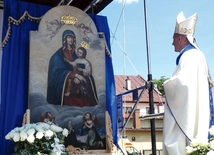 Bp Roman Pindel ukoronował obraz Pani Andrychowskiej.