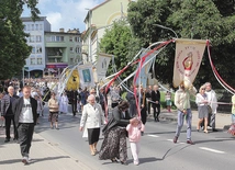 Procesja przeszła ulicami Koszalina, głośno obwieszczając moc Ciała i Krwi Pańskiej. 