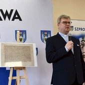Ks. Robert Kufel,  dyrektor diecezjalnego archiwum.
