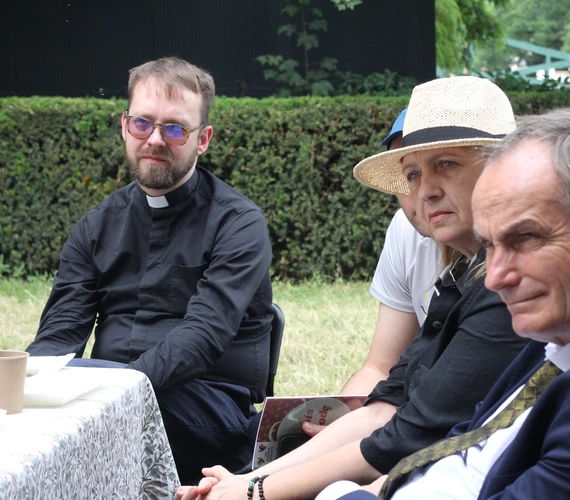 "Usiądź z nami przy Kominku" - akcja w Rok Pojednania