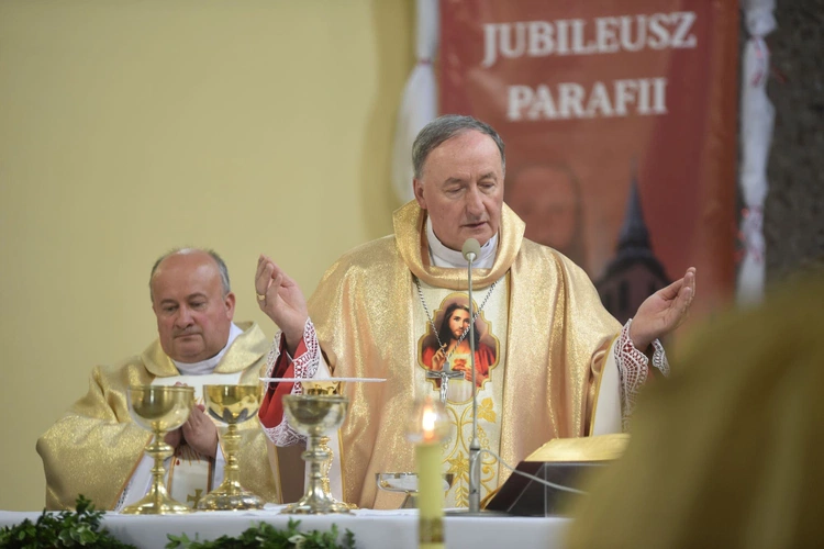 100 lat parafii NSPJ w Gródku k. Grybowa