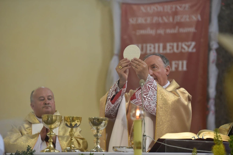 100 lat parafii NSPJ w Gródku k. Grybowa