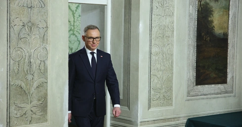 Zełenski odznaczył prezydenta Dudę Orderem Wolności