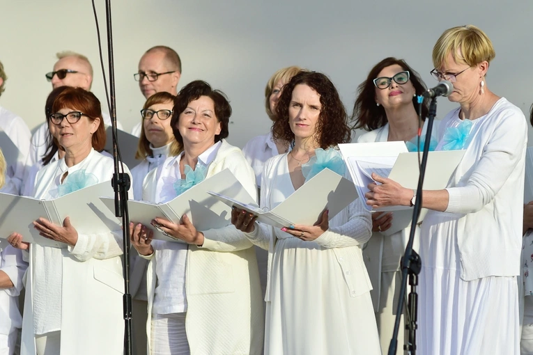Gietrzwałd. Koncert uwielbienia
