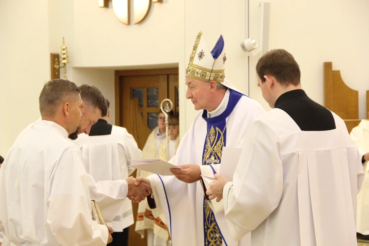 Tarnów. Błogosławieństwo nadzwyczajnych szafarzy Komunii św. 2025