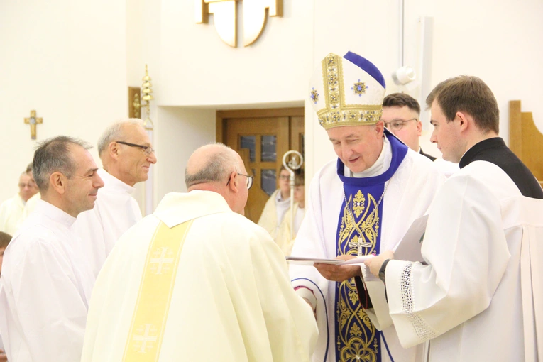 Tarnów. Błogosławieństwo nadzwyczajnych szafarzy Komunii św. 2025