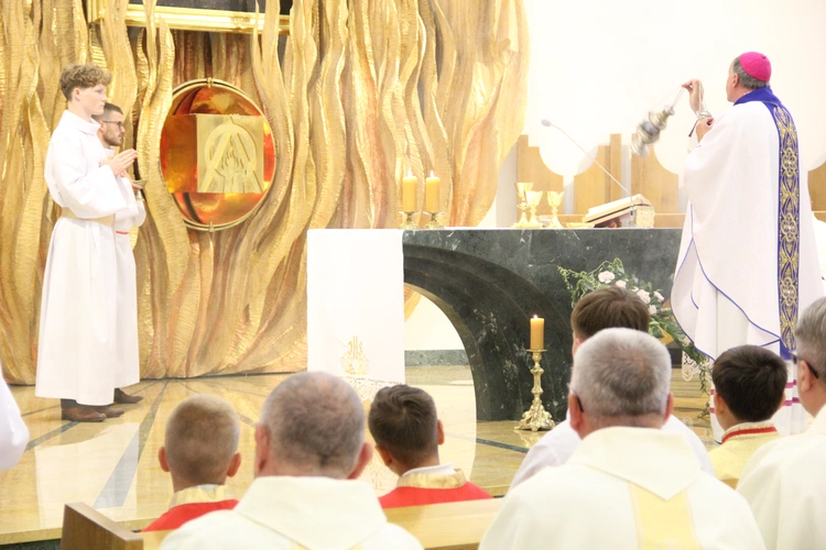 Tarnów. Błogosławieństwo nadzwyczajnych szafarzy Komunii św. 2025