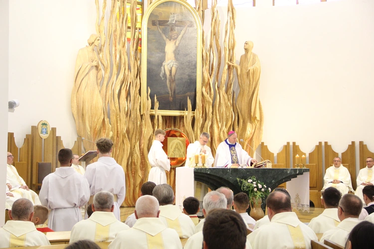 Tarnów. Błogosławieństwo nadzwyczajnych szafarzy Komunii św. 2025