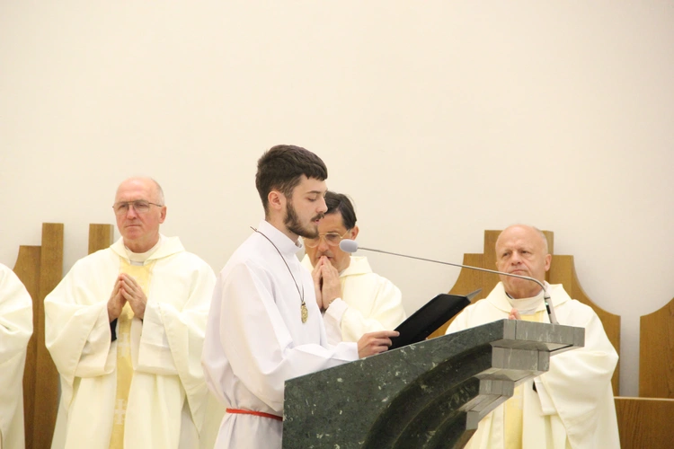 Tarnów. Błogosławieństwo nadzwyczajnych szafarzy Komunii św. 2025