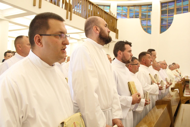 Tarnów. Błogosławieństwo nadzwyczajnych szafarzy Komunii św. 2025