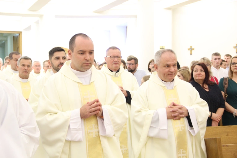Tarnów. Błogosławieństwo nadzwyczajnych szafarzy Komunii św. 2025
