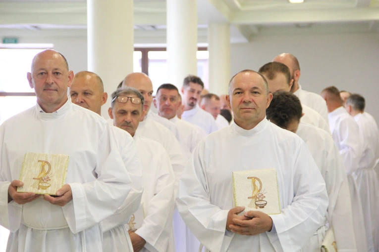 Tarnów. Błogosławieństwo nadzwyczajnych szafarzy Komunii św. 2025