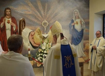 Poświęcenie kaplicy wieczystej adoracji w Skarżysku-Kamiennej
