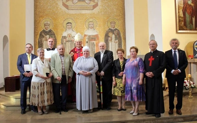 Wręczenie medali Servire Populo