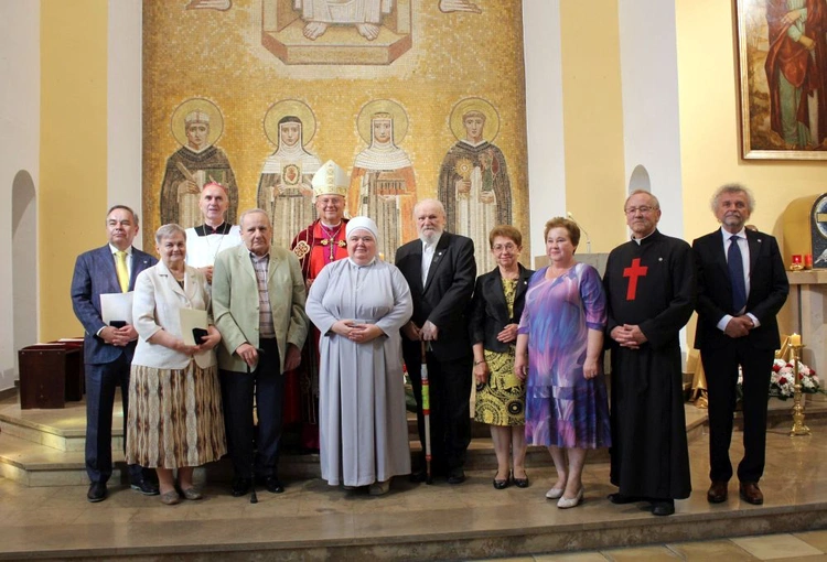 Wręczenie medali Servire Populo