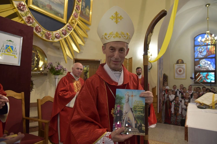 Sztandar Arcybractwa NSPJ w Marcinkowicach