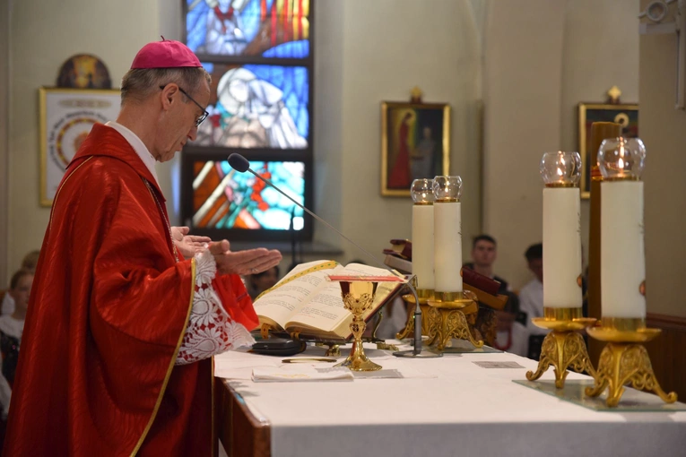 Sztandar Arcybractwa NSPJ w Marcinkowicach